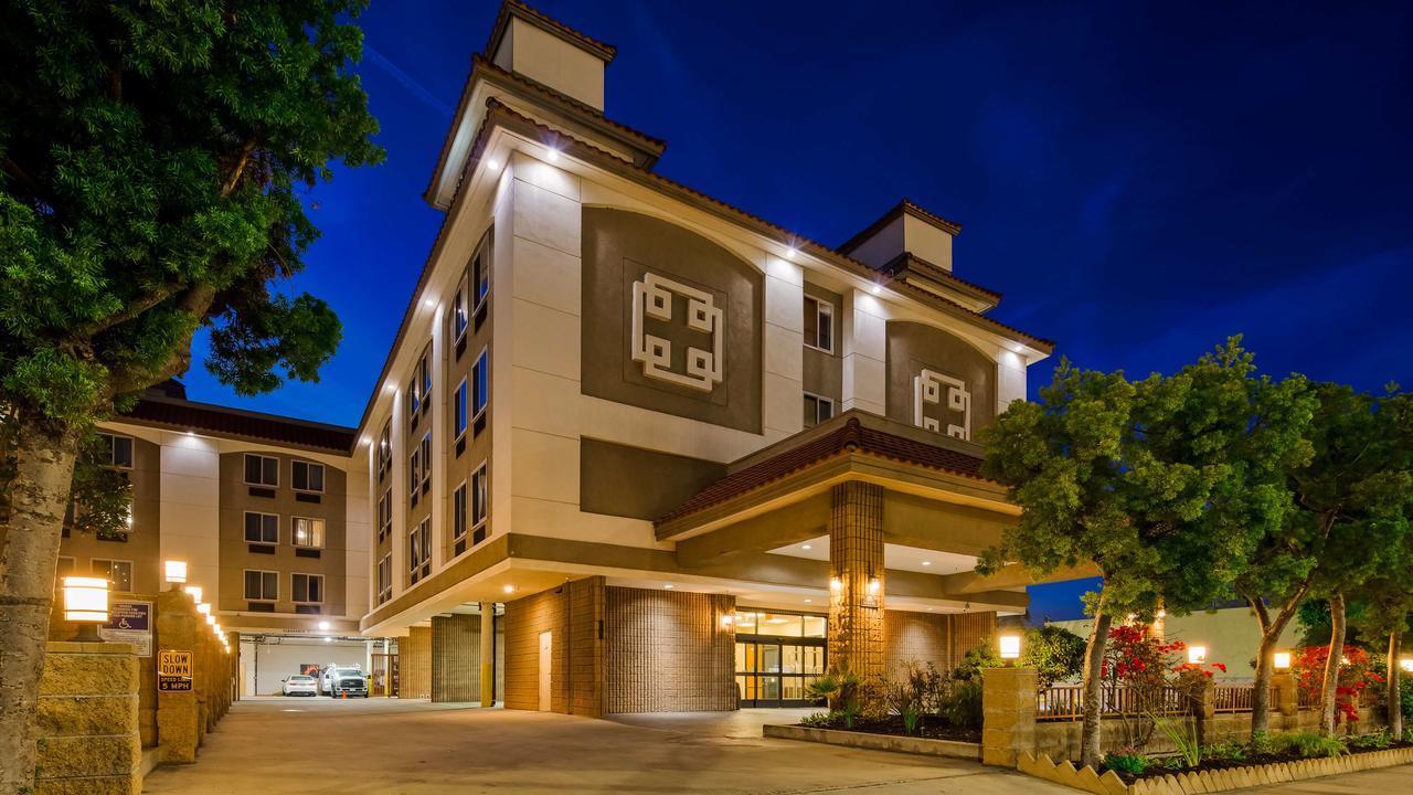 Best Western Of Long Beach Exterior photo