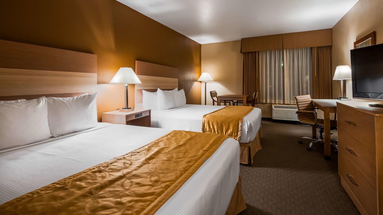 Best Western Of Long Beach Exterior photo