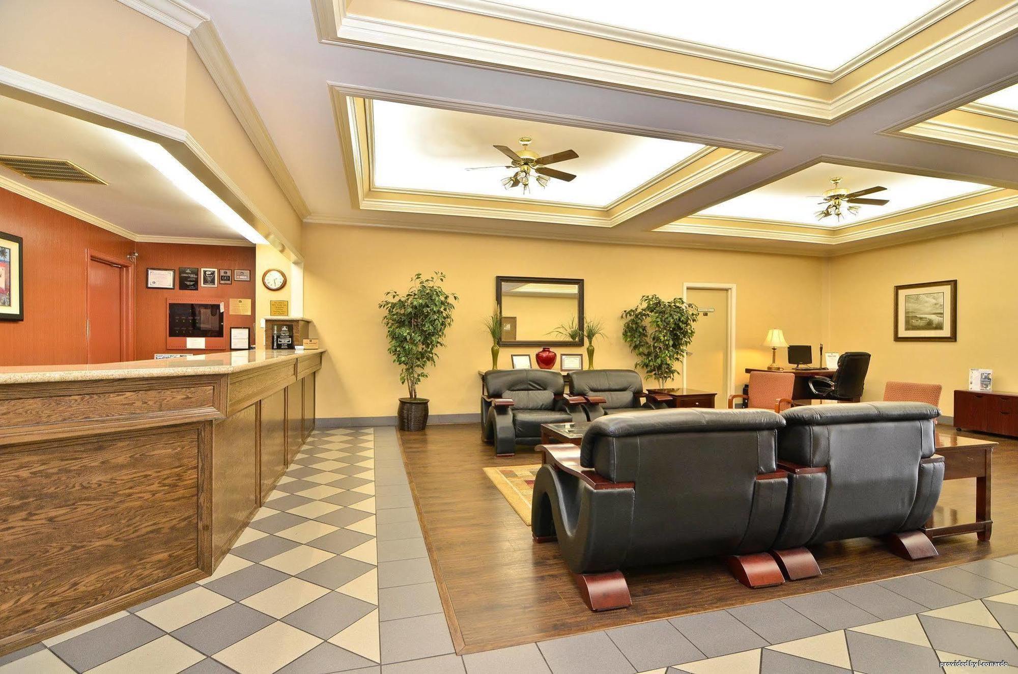 Best Western Of Long Beach Exterior photo
