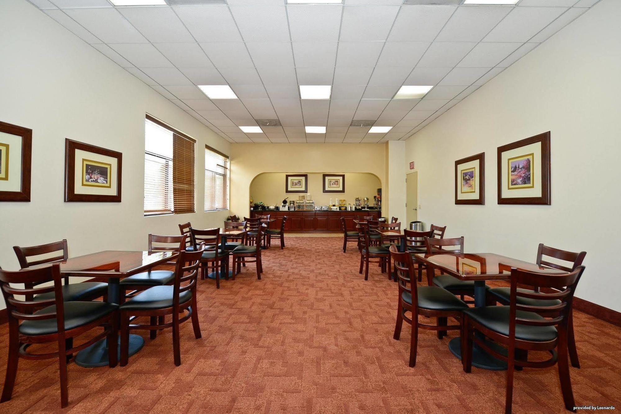 Best Western Of Long Beach Exterior photo