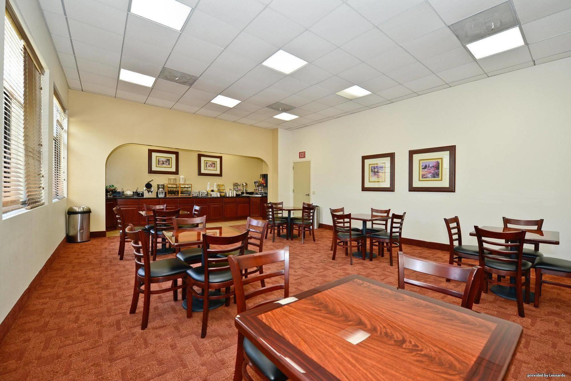 Best Western Of Long Beach Exterior photo
