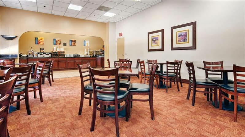 Best Western Of Long Beach Exterior photo